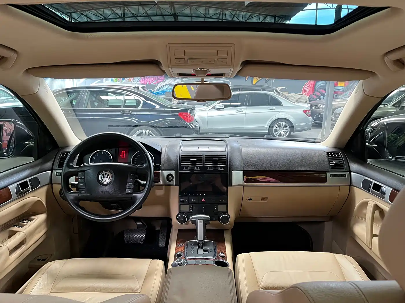 Volkswagen Touareg 2010 3.6 Limited Top Edition фото 11