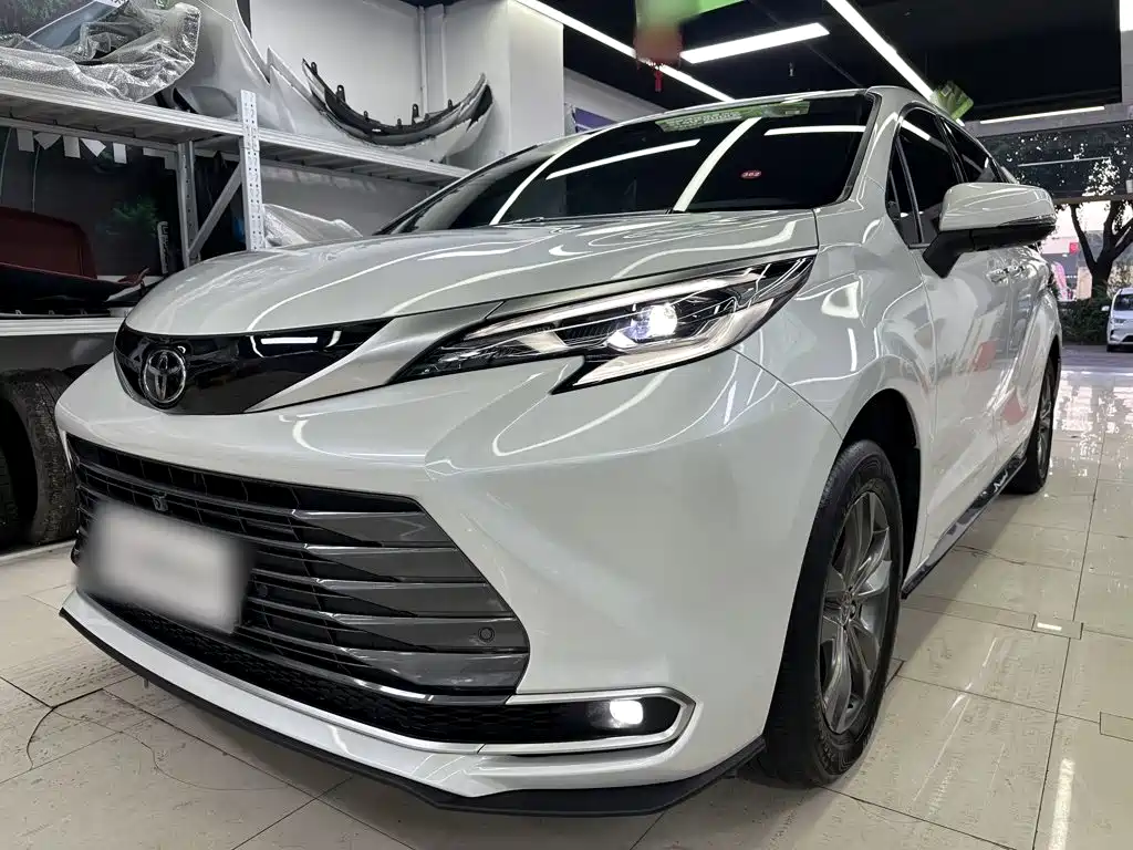 Similar car