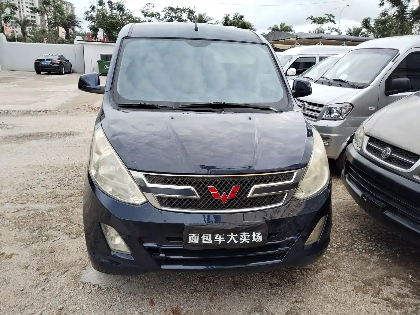 Wuling Motors Wuling Rongguang V 2017 2016 1.2L Standard