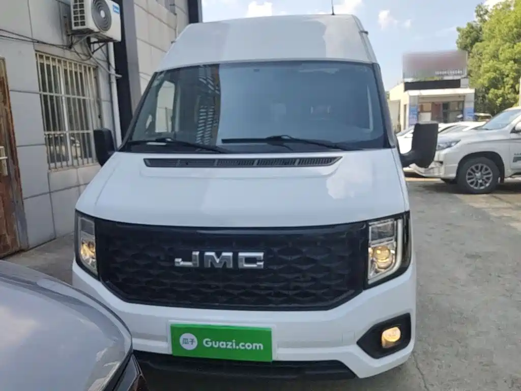 Jiangling JMC Fushun 2025 2025 Model 2.0T 8AT Diesel Medium Wheelbase Medium-High Roof Commercial Multi-purpose Vehicle 7 Seater