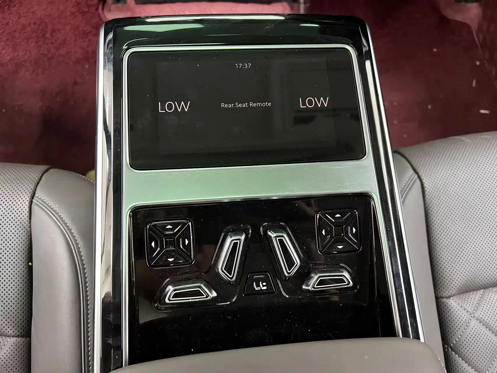 Фото 20 - Audi A8