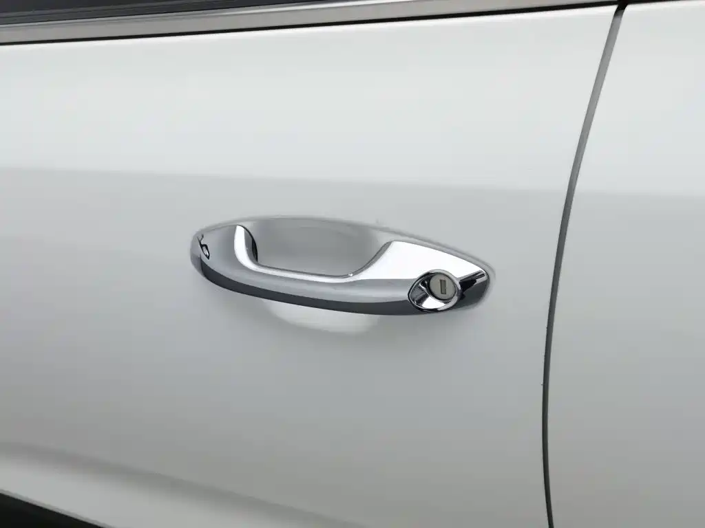Kia KX CROSS 2018 2017 Model 1.4L MT GLS