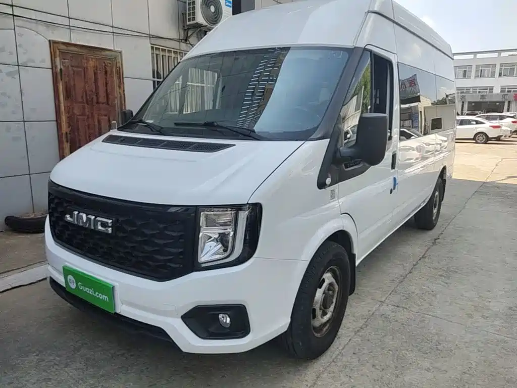 Jiangling JMC Fushun 2025 2025 Model 2.0T 8AT Diesel Medium Wheelbase Medium-High Roof Commercial Multi-purpose Vehicle 7 Seater