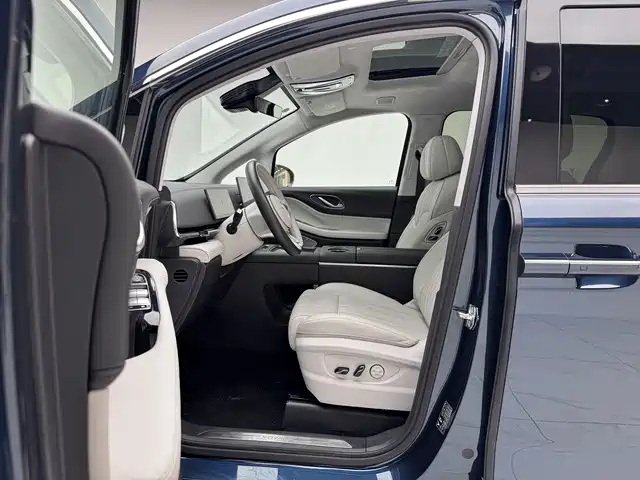 Voyah Auto Voyah Dreamer 2025 PHEV AWD Flagship Kunpeng Edition фото 11