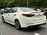 Photo 4 - Kia K5