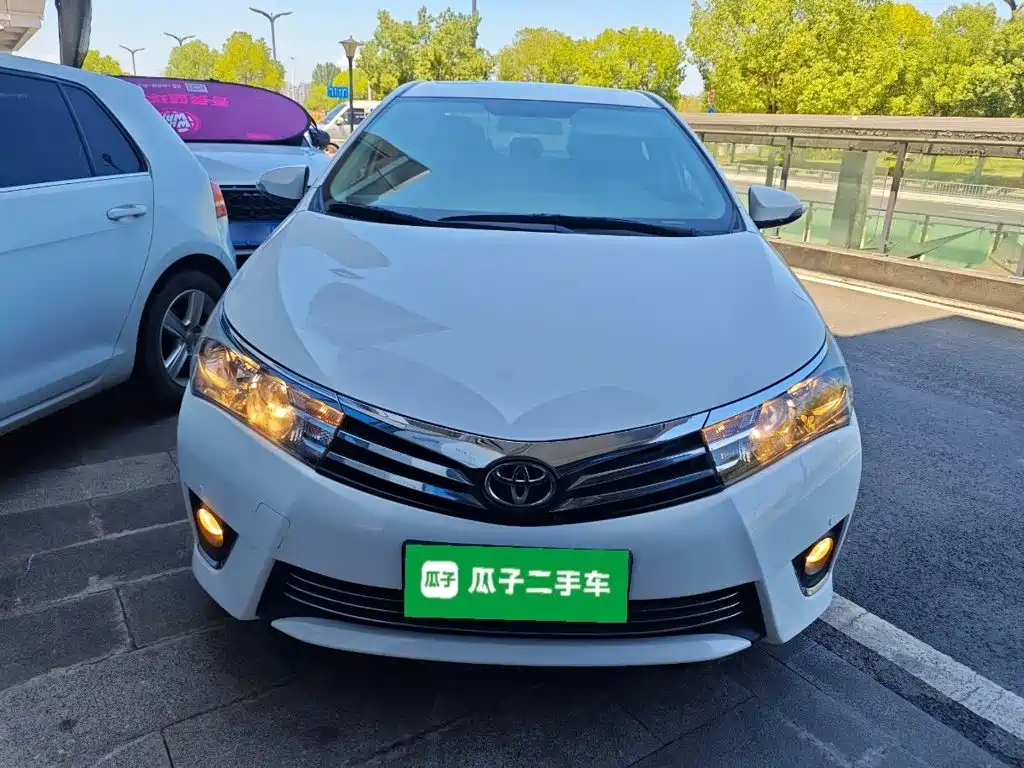 Фото 3 - Toyota Corolla