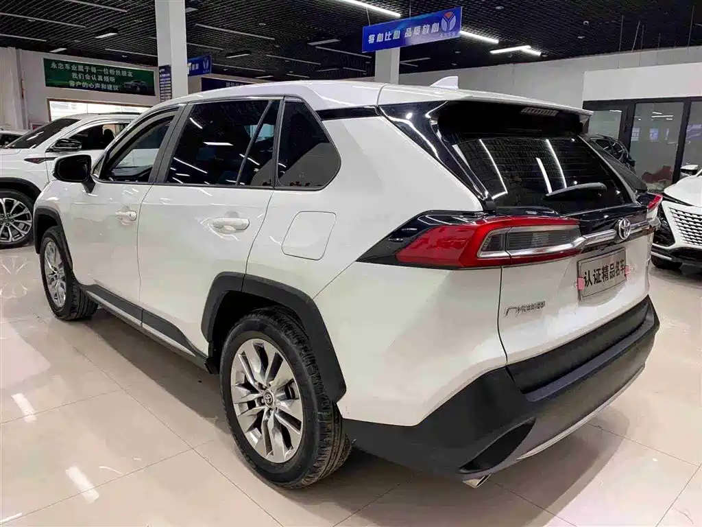Toyota Wildlander 2023 2.0L CVT FWD Urban фото 6