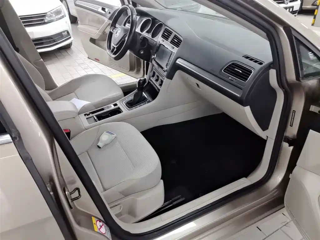 Volkswagen Golf 2014 1.4TSI Automatic Comfort фото 11