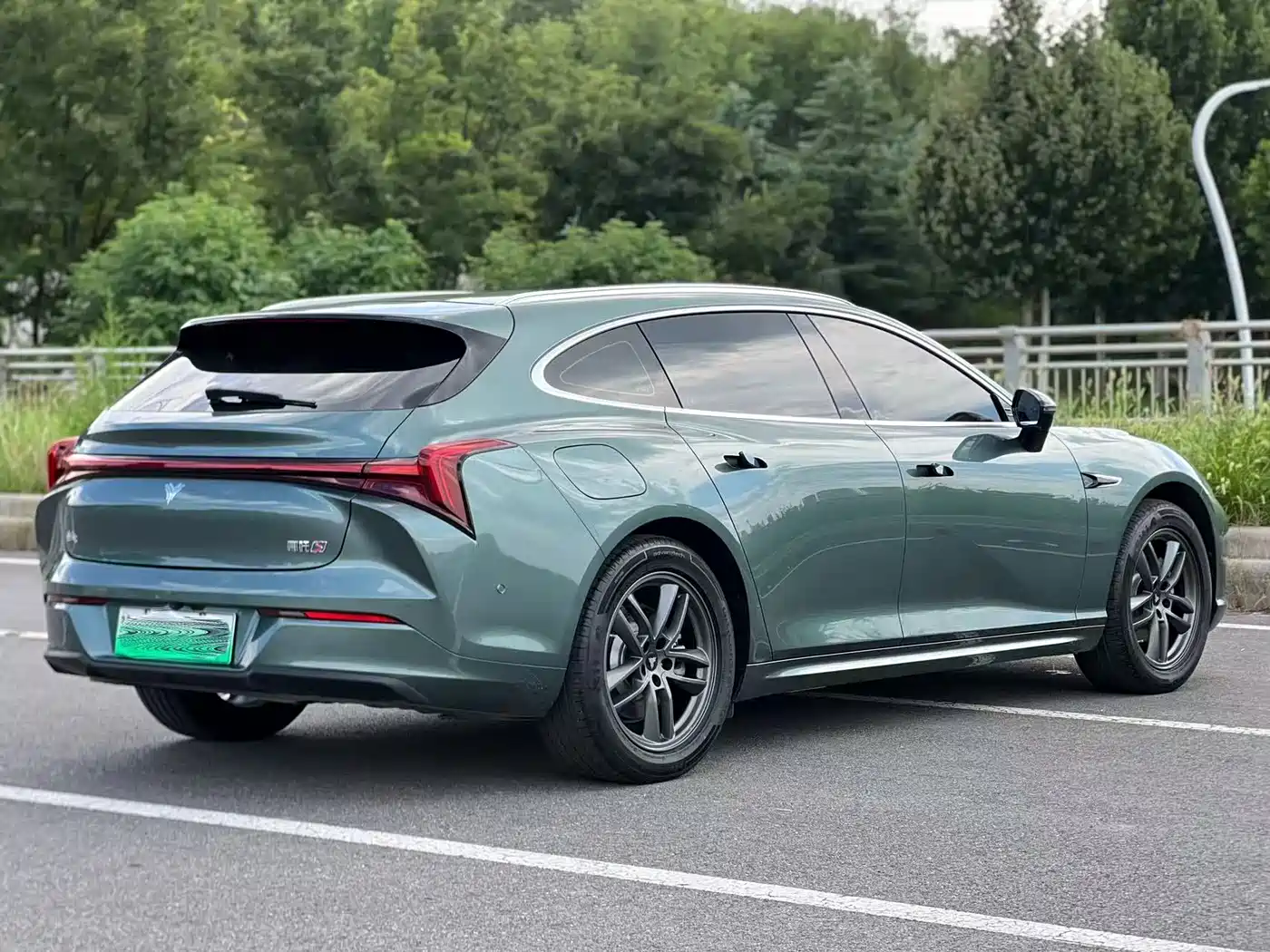 Nezha Auto Nezha S Shooting Brake 2025 2024 Model Range Extender 300 Standard