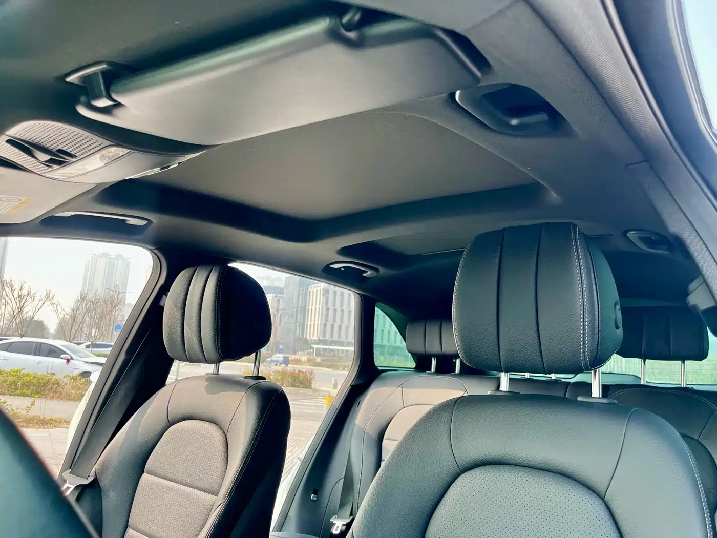 Mercedes-Benz GLC 2018 GLC 300 4MATIC Dynamic фото 7