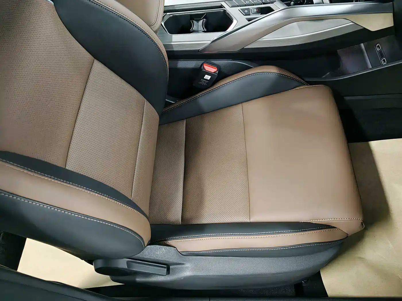 Geely Binyue 2019 2019 260T DCT Ranger China VI