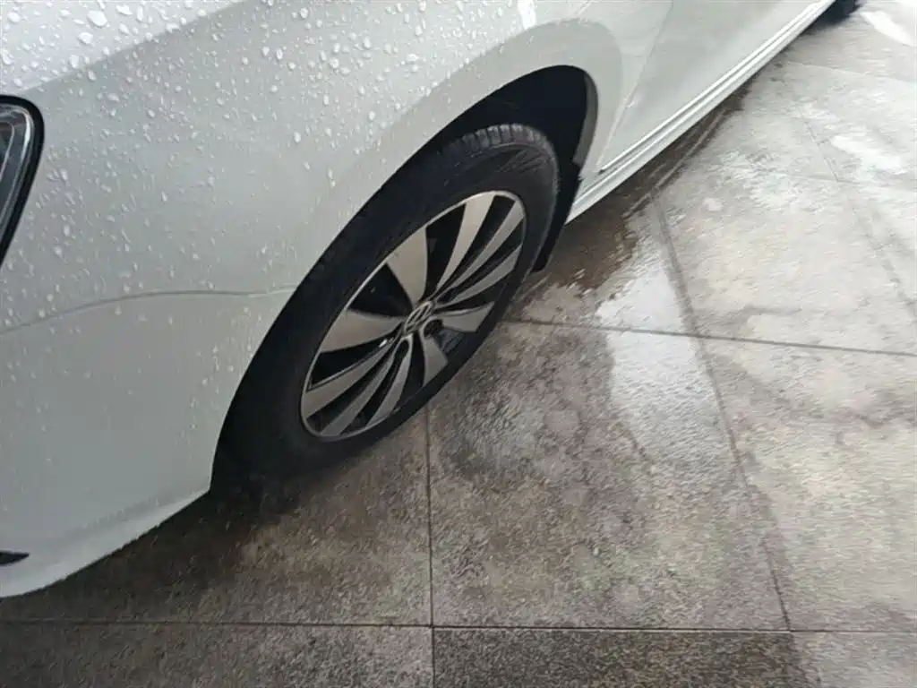 Volkswagen Sagitar 2018 1.6L Automatic Comfort фото 25