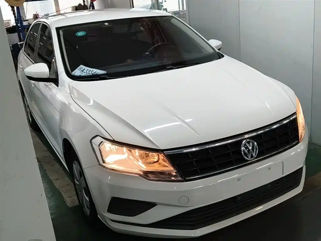 Volkswagen Jetta 2017 1.5L Automatic Fashion фото 4