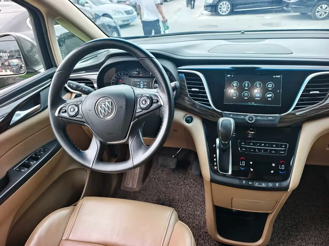 Buick GL8 2017 ES 28T Luxury China V фото 17