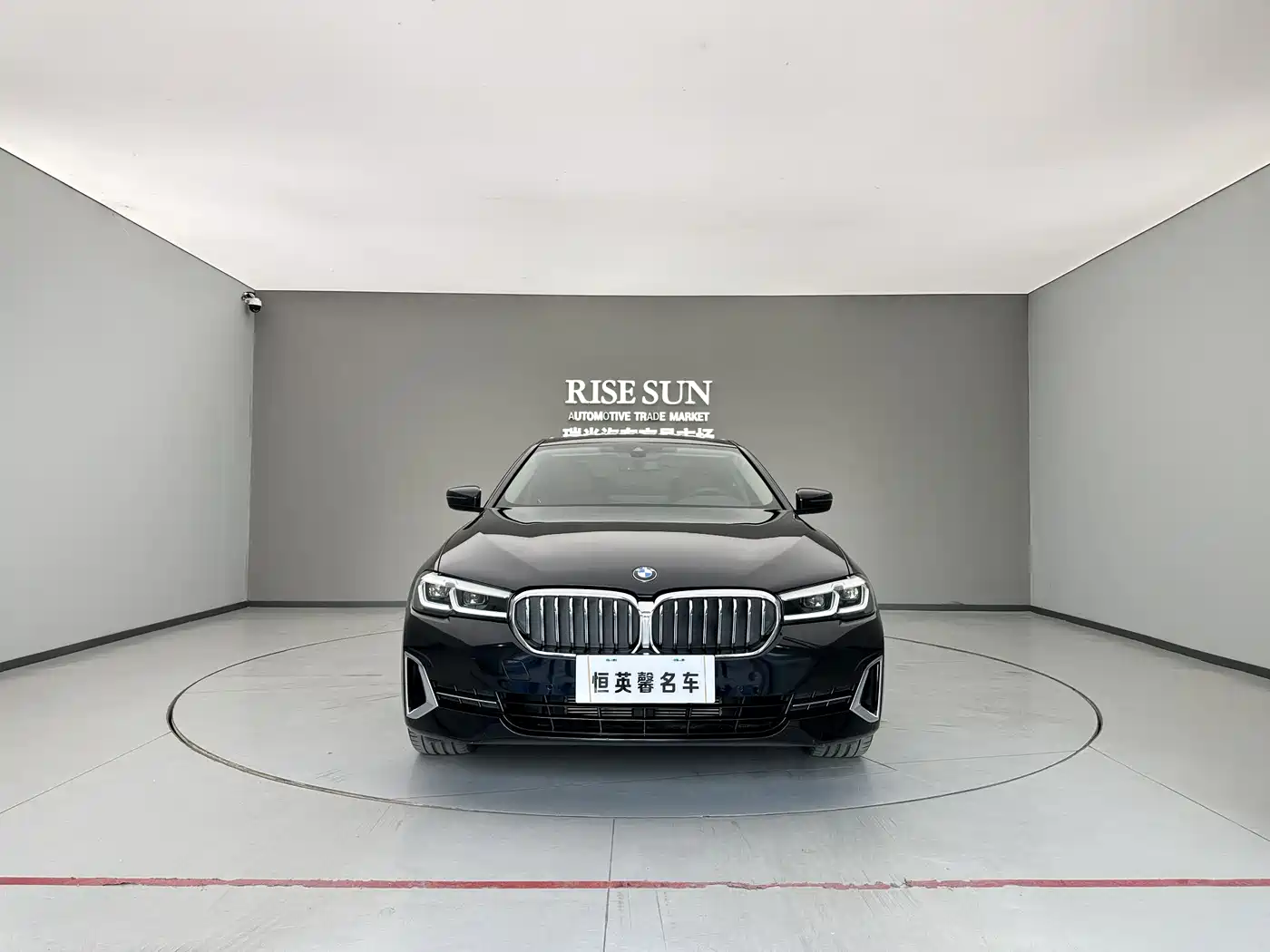 BMW 5 Series 2022 Model Second Facelift 525Li Luxury Package фото 2