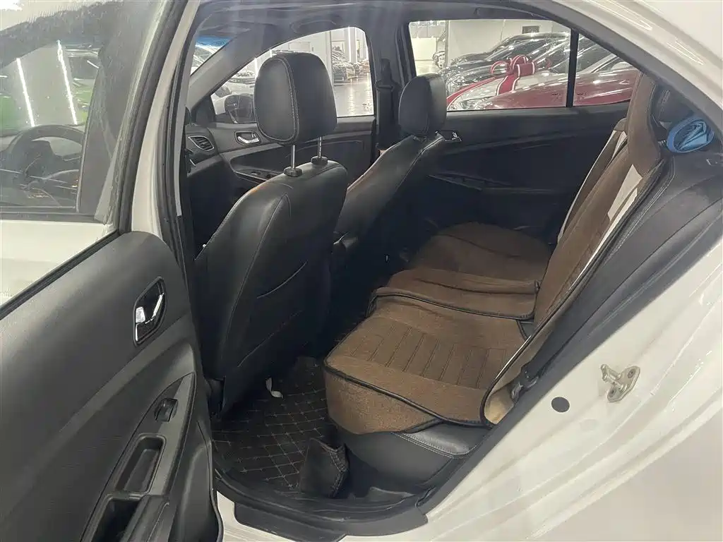 Chery Arrizo 3 2015 2015 1.5L Manual Cool Edition