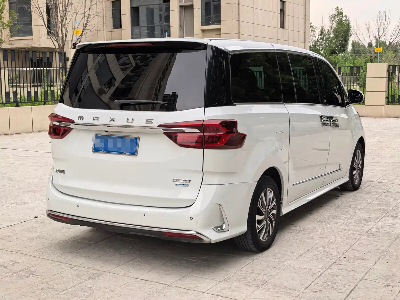 SAIC Maxus Maxus G20 2021 PLUS 2.0T Gasoline Automatic Luxury Edition фото 7