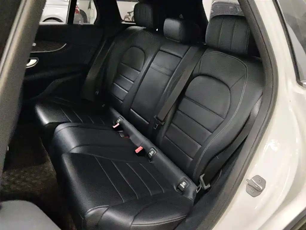 Mercedes-Benz GLC 2020 GLC 300 L 4MATIC Dynamic фото 24