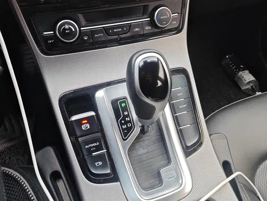 GEELY AUTOMOBILE EMGRAND GS