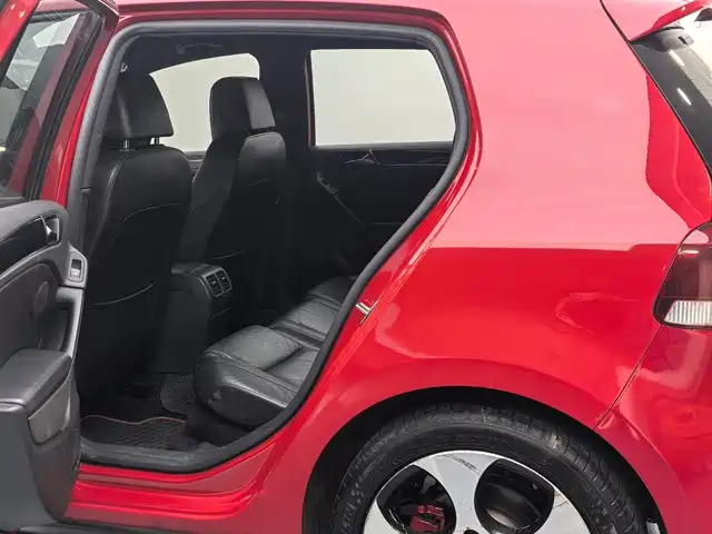 Volkswagen Golf GTI 2013 2012 2.0TSI GTI