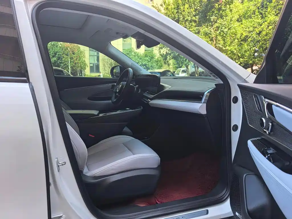Buick E5 2023 2023 Premium Standard Range Edition