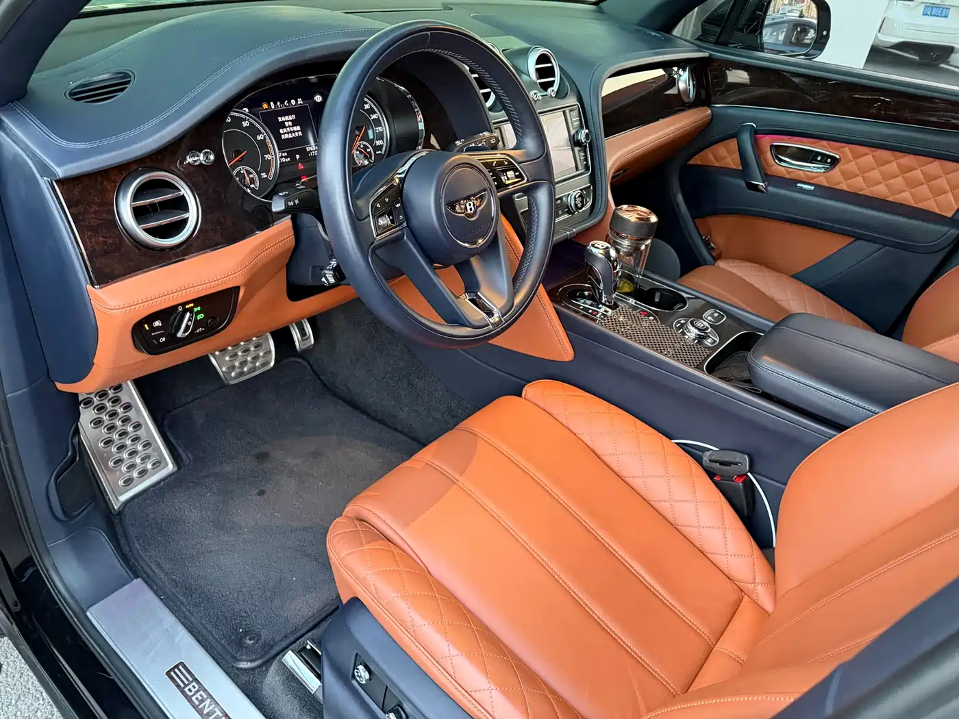 Bentley Bentayga 2017 2016 6.0T Standard Edition