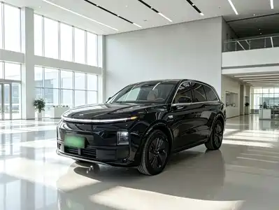 Li Auto L6