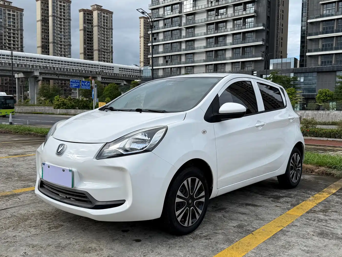 Changan Benben E-Star 2021 2021 National Edition Heartjoy LFP (31.86kWh)