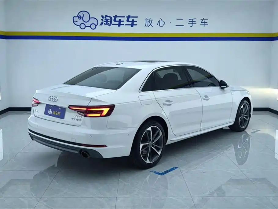 Audi A4L 2018 30th Anniversary 40 TFSI Sport фото 3