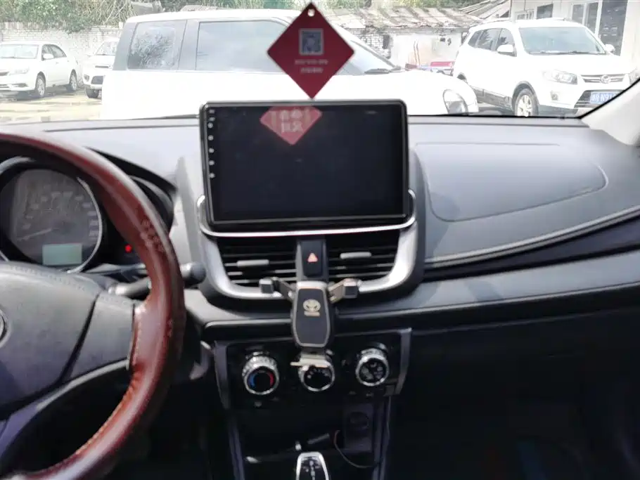 TOYOTA YARIS L ZHIXUAN