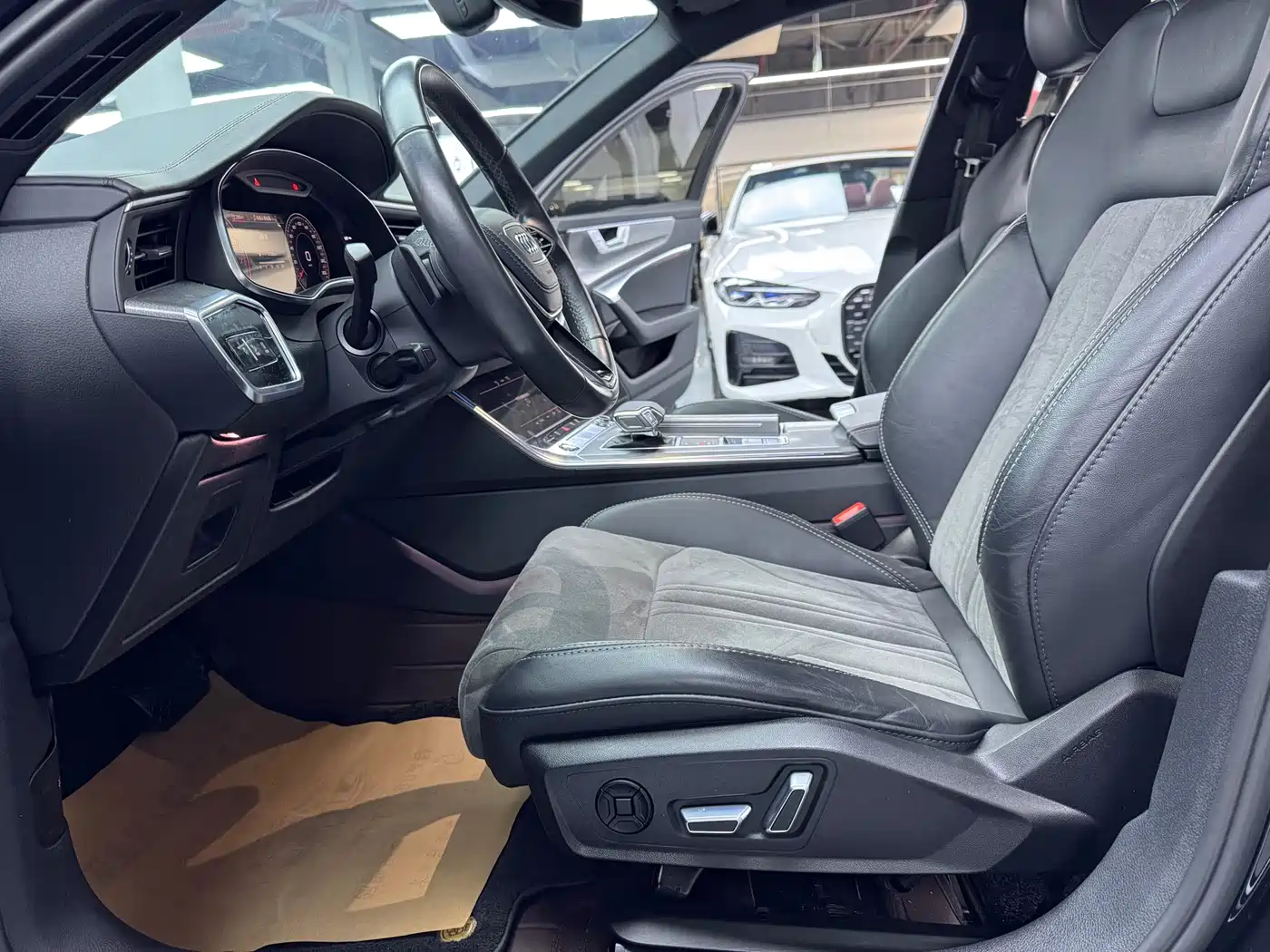 Audi A6L 2022 45 TFSI Premium Dynamic фото 4