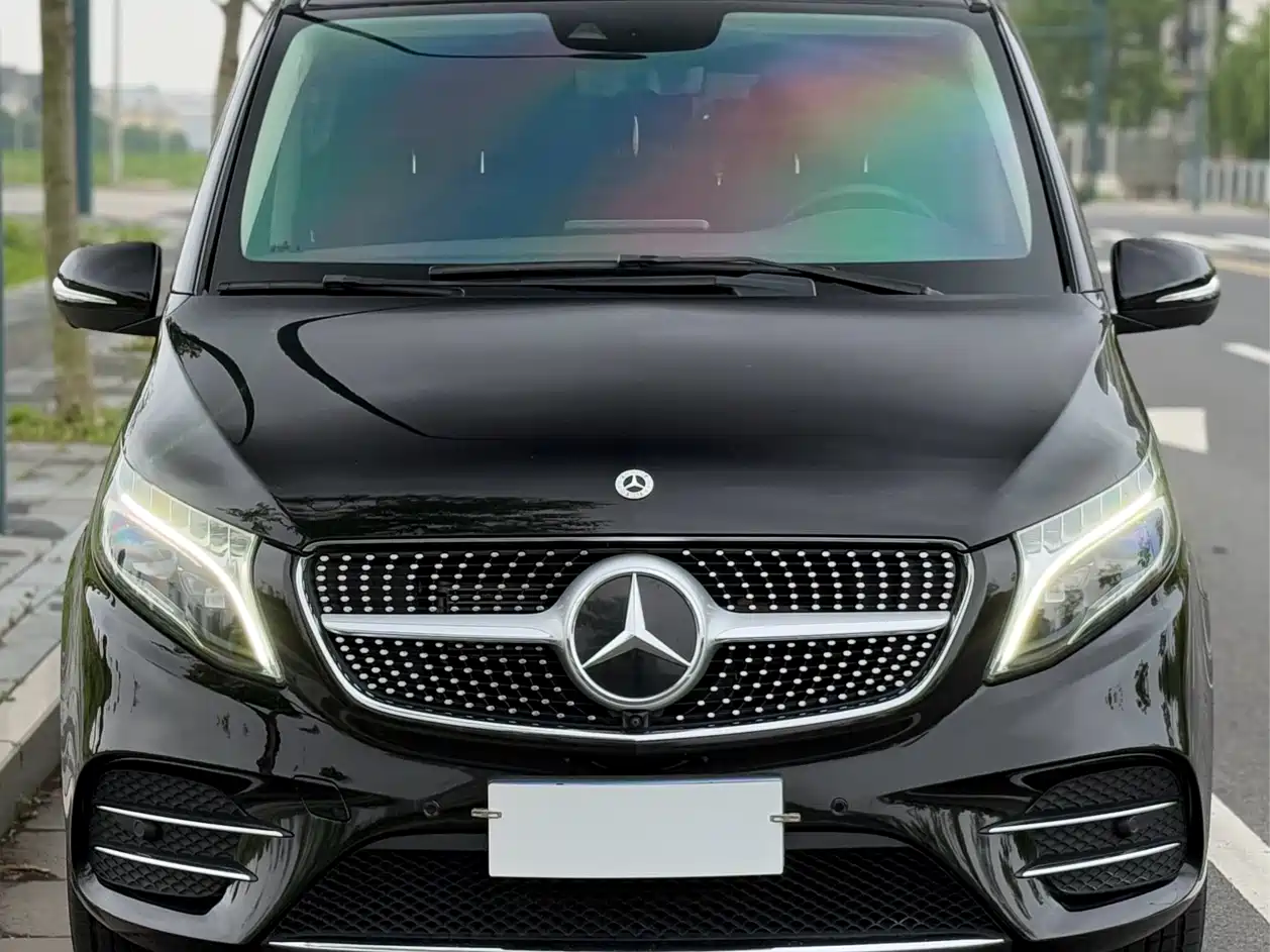 Mercedes-Benz V-Class 2022 V 260 L Long Wheelbase Luxury Edition фото 2