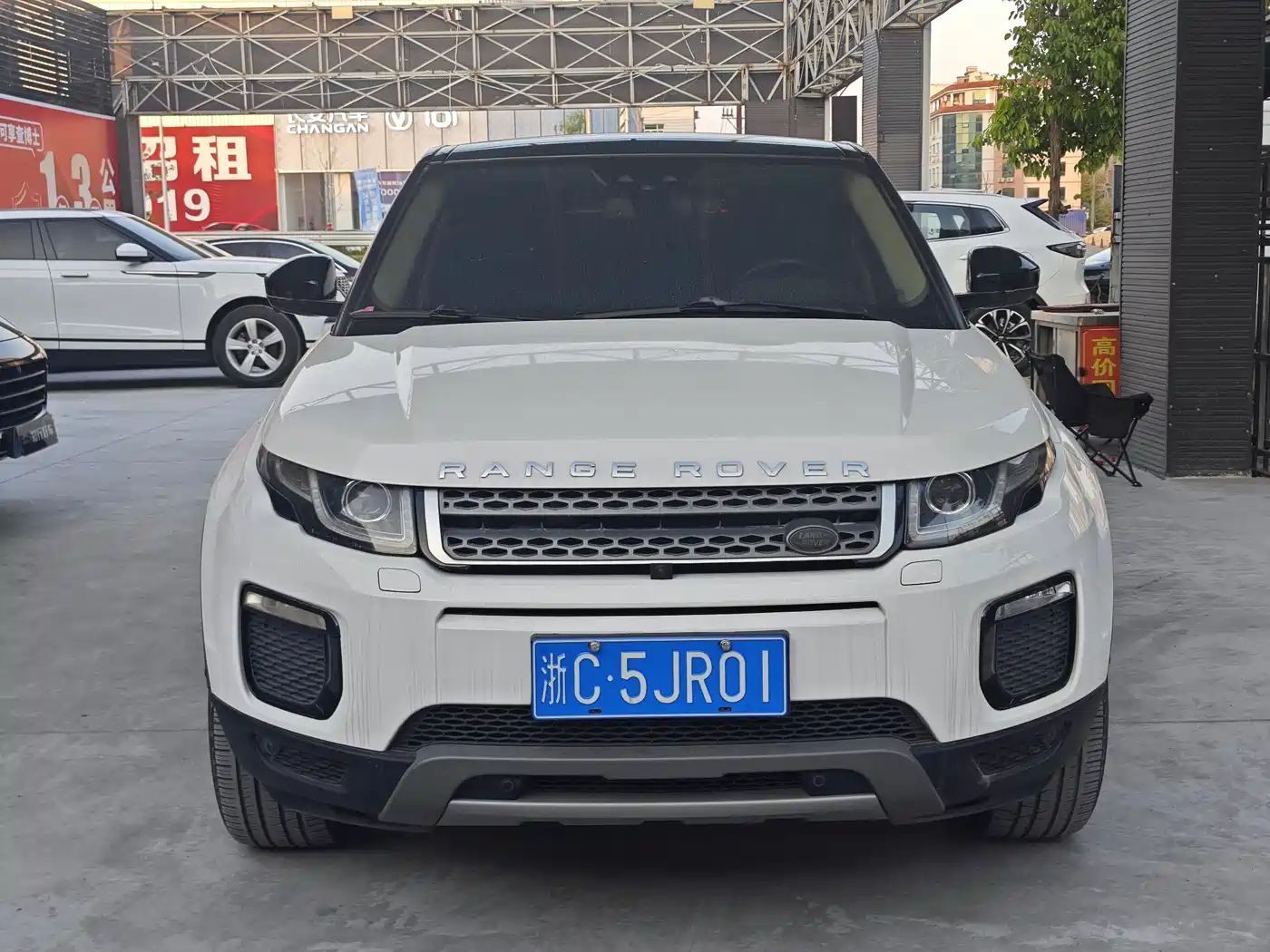 Land Rover Range Rover Evoque 2018 240PS SE Smart Edition фото 2