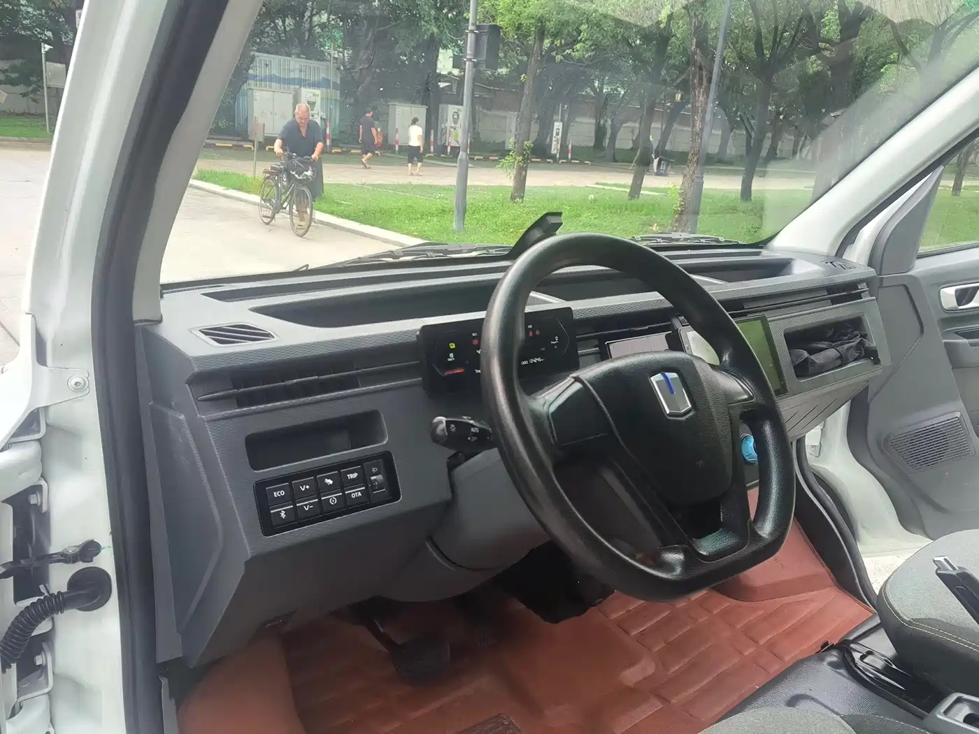 Yuan Cheng FarStar V 2024 2023 V6E PLUS Farizon Smart Core 46.08kWh Value Edition