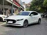 Photo 1 - Mazda Mazda 3