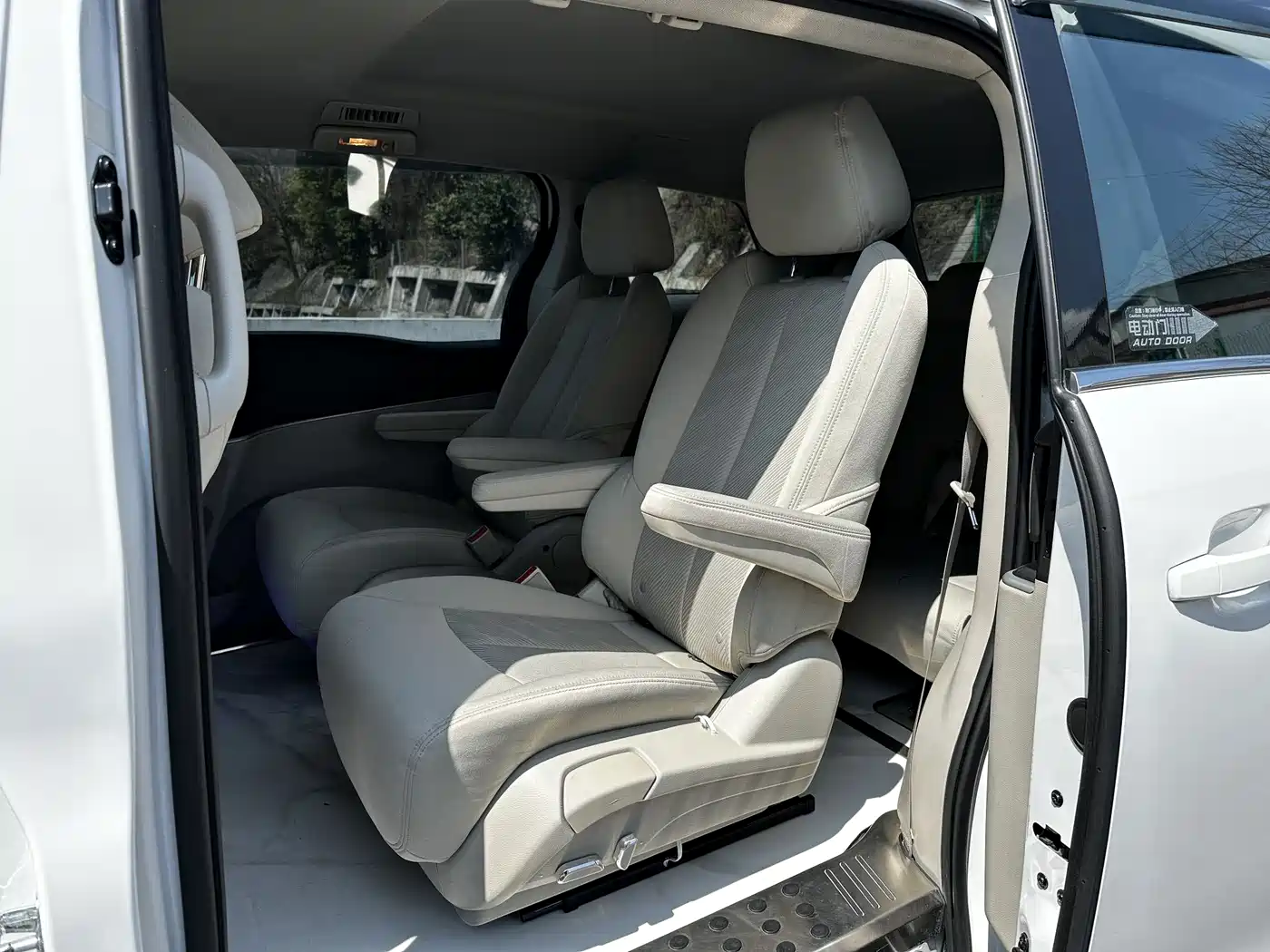 Buick GL8 2021 Land Business Class 652T Comfort фото 7