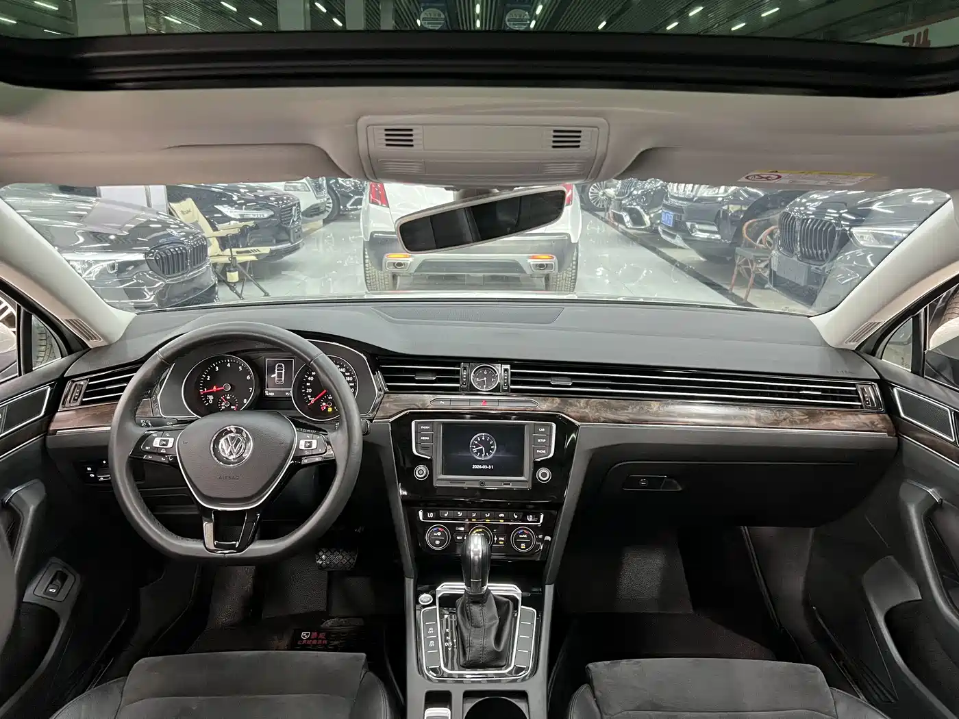 Volkswagen Magotan 2017 380TSI DSG Luxury фото 5
