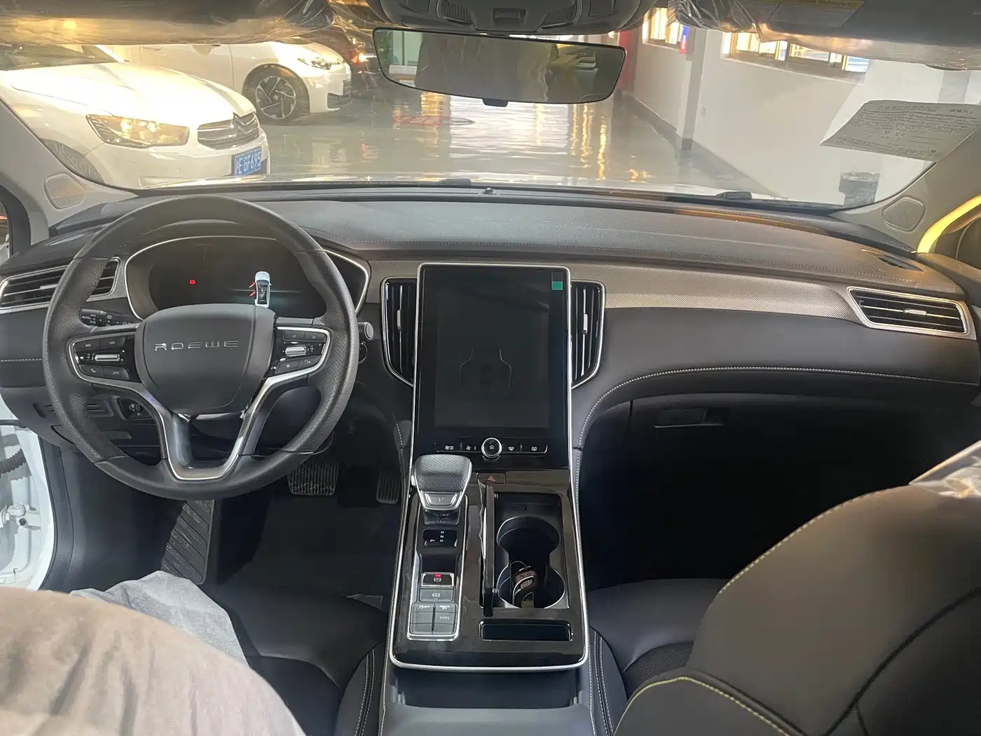 Roewe i6 MAX EV 2026 2021 EV 500 Sunroof Premium Edition