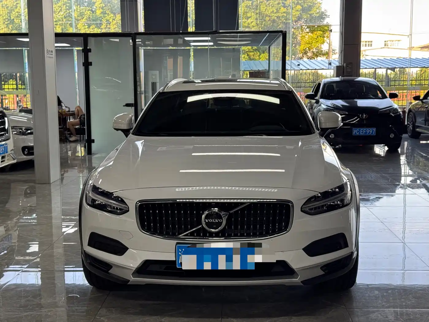 Volvo V90 2023 2023 Cross Country B5 AWD Smart Distance Edition