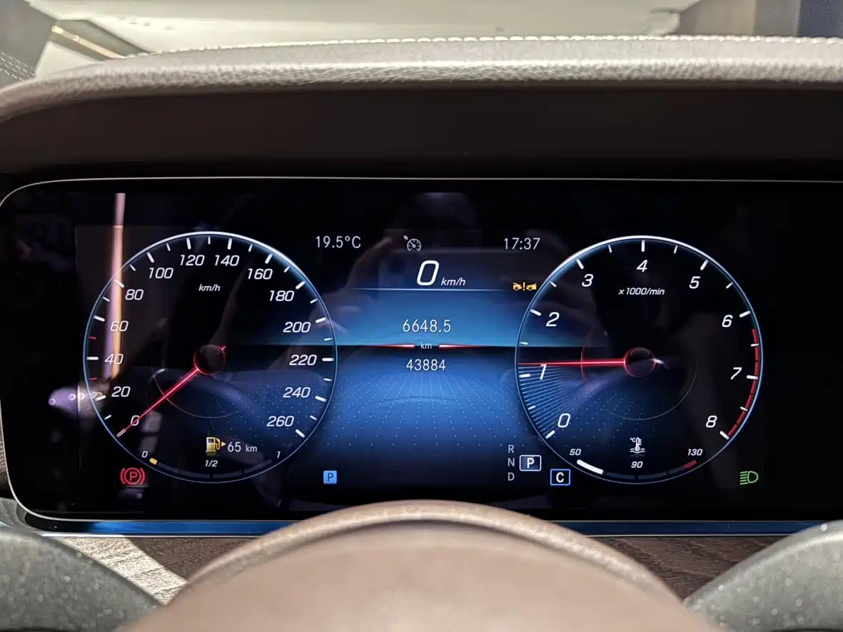 Mercedes-Benz E-Class 2023 E 300 L Fashion фото 16