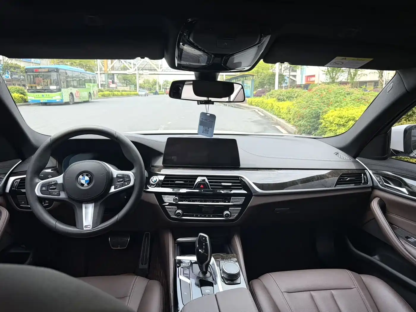 BMW 5 Series 2020 525Li M Sport Package фото 4