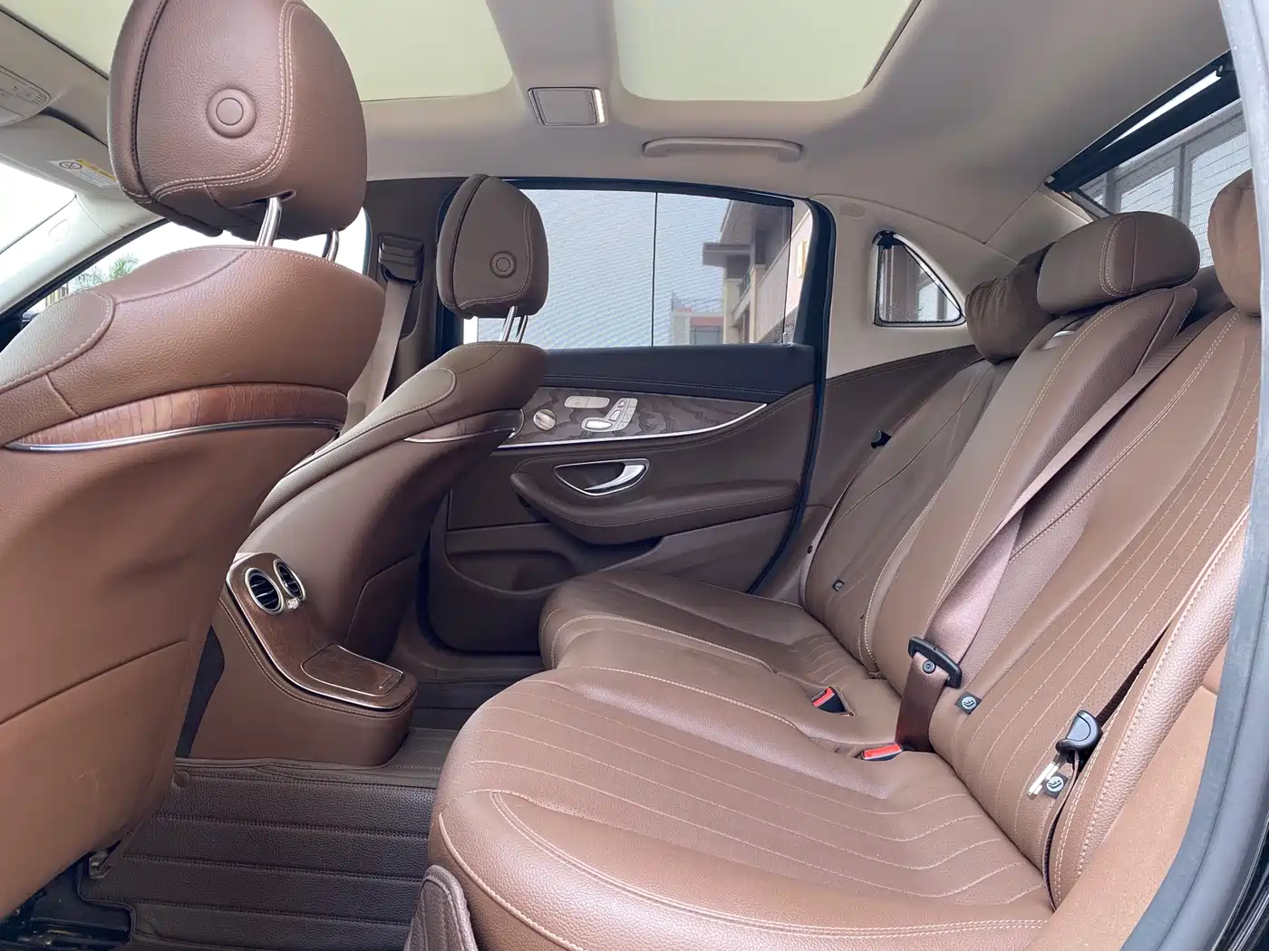 MERCEDES-BENZ E CLASS