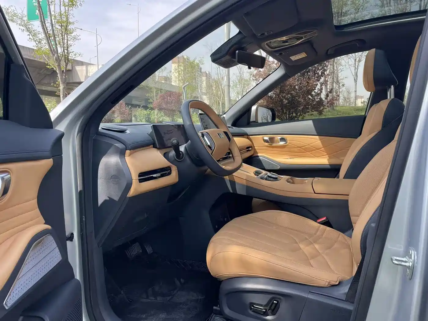 Geely Galaxy Galaxy Starship 7 EM-i 2025 Model 120km Explorer+ Edition фото 4