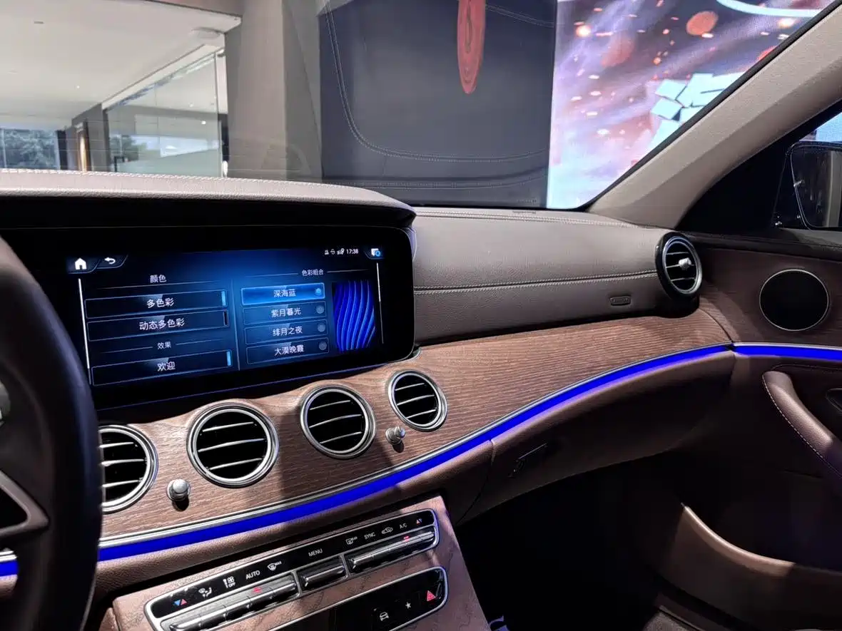 Mercedes-Benz E-Class 2023 E 300 L Fashion фото 17
