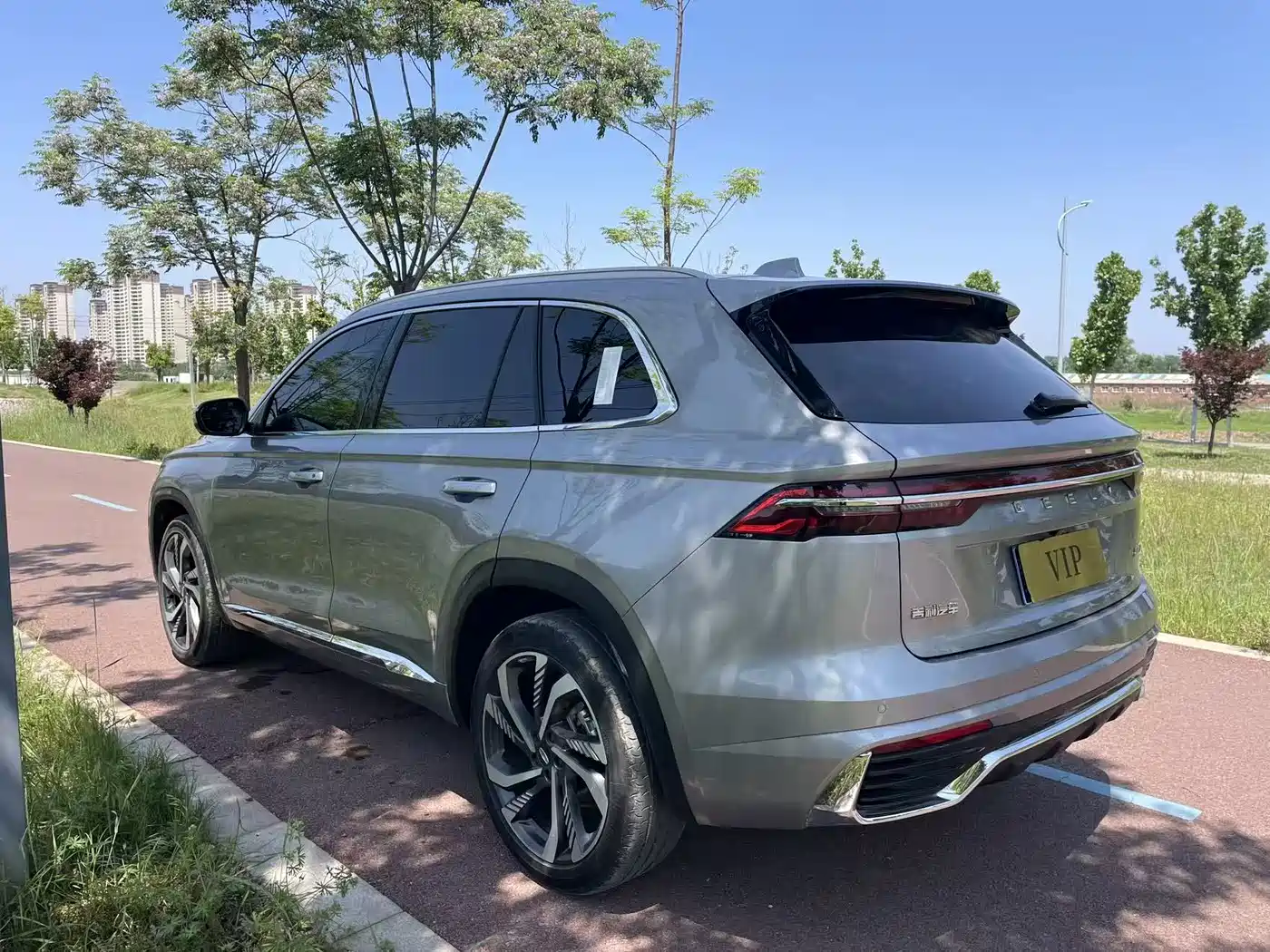Фото 7 - Geely Xingyue L