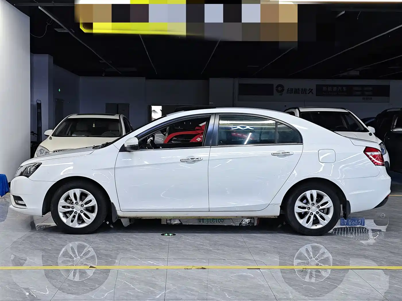 Geely Emgrand 2015 2015 Sedan 1.5L CVT Upward Edition