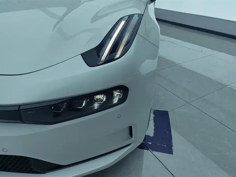 ZEEKR EXTREME KRYPTON 001