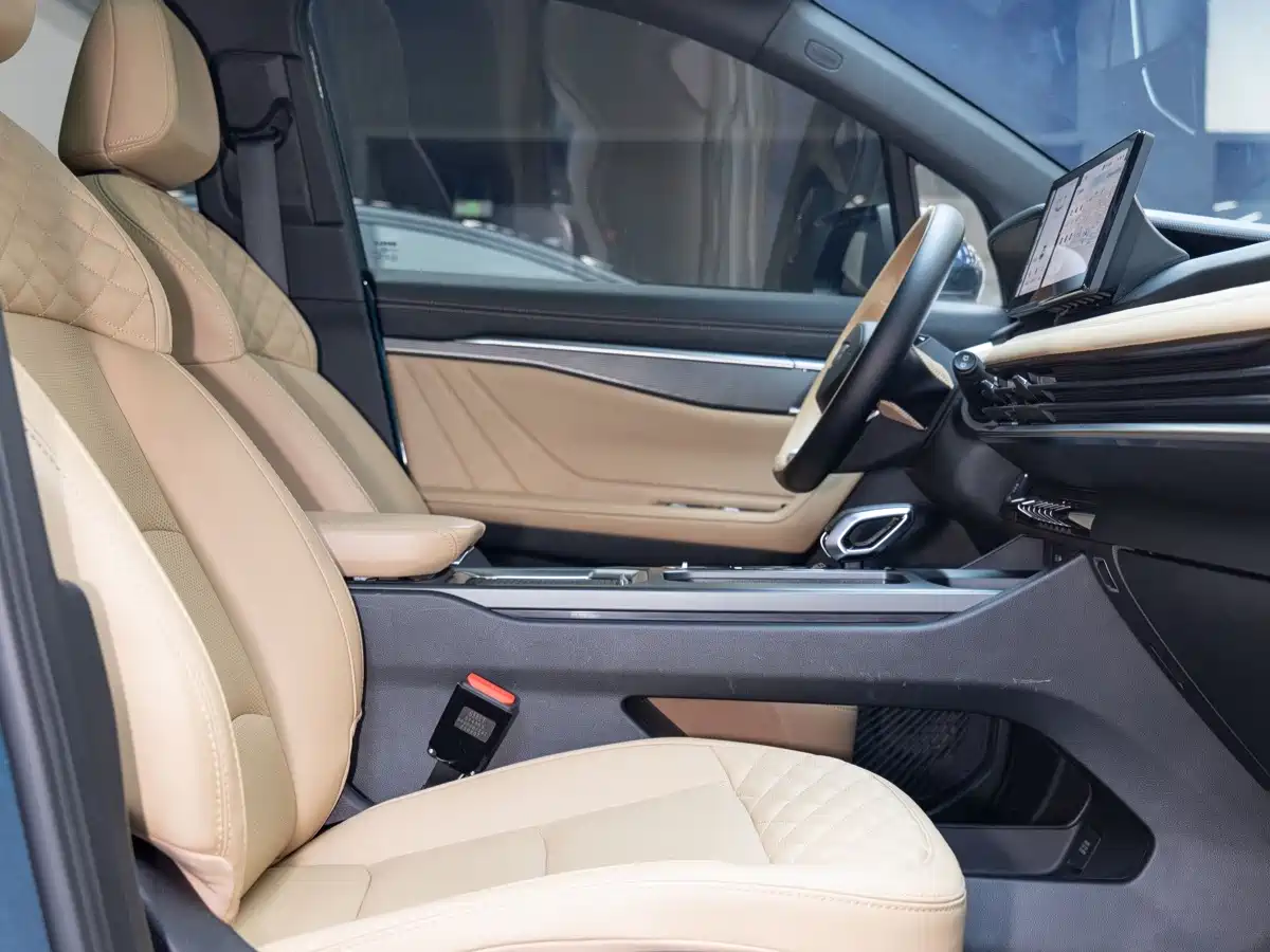 Geely Haoyue L 2023 2023 2.0T DCT Flagship