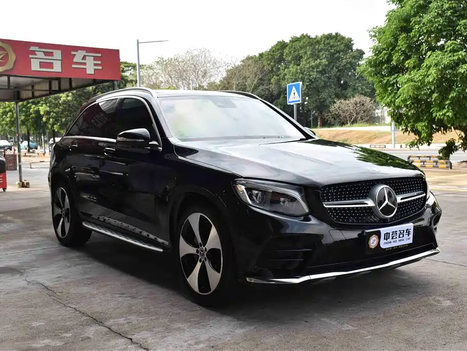 Mercedes-Benz GLC 2018 GLC 300 4MATIC Dynamic фото 3