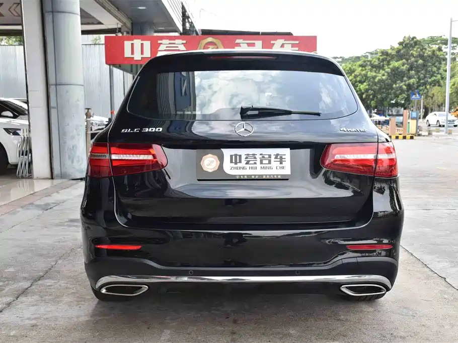 Mercedes-Benz GLC 2018 GLC 300 4MATIC Dynamic фото 5